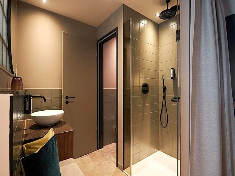 Hotel Cocoon image