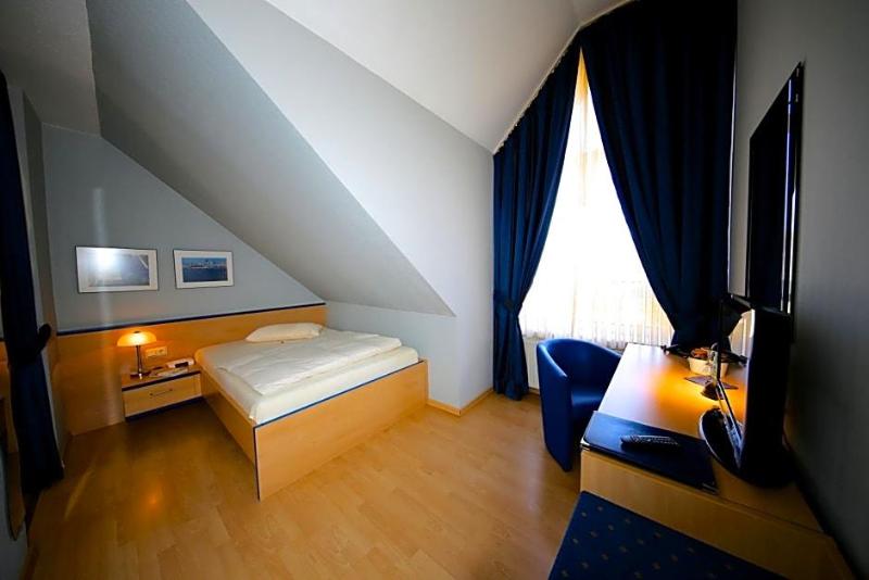 Hotel Chassalla image