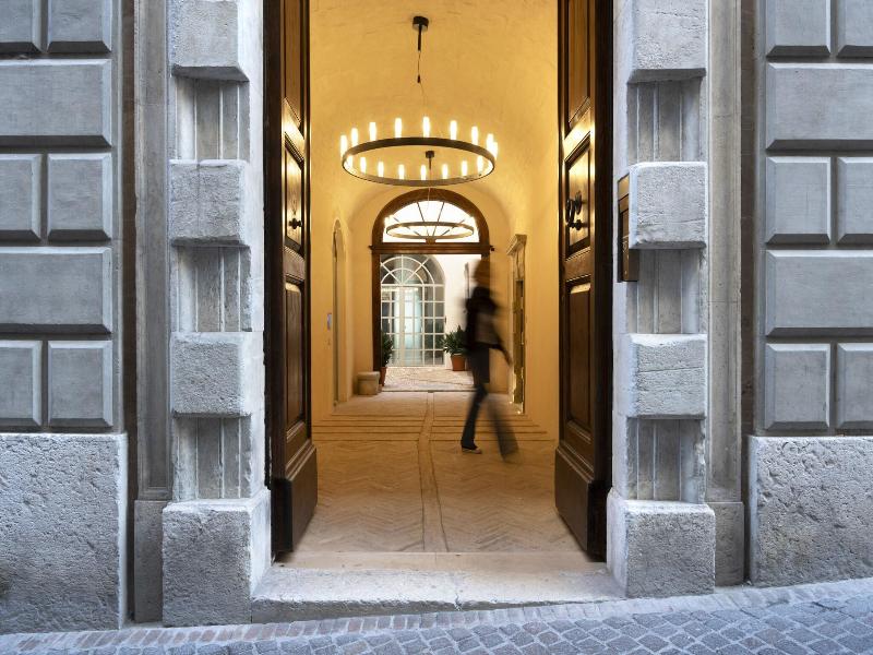 Palazzo Giusti Suites And Spa image