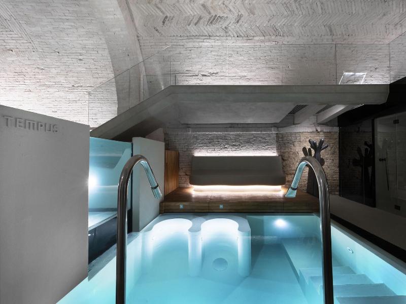 Palazzo Giusti Suites And Spa image