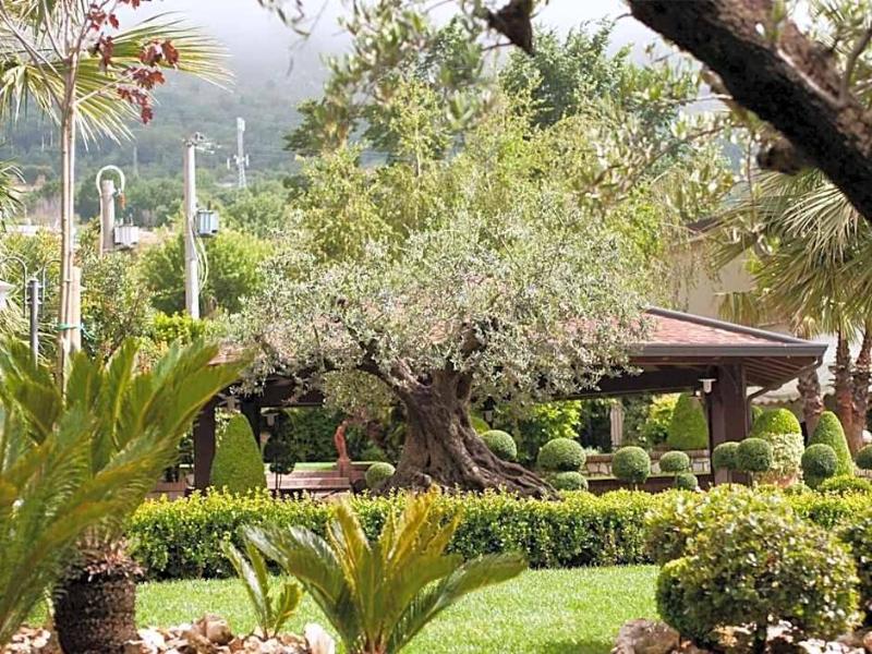 La Vigna Hotel image