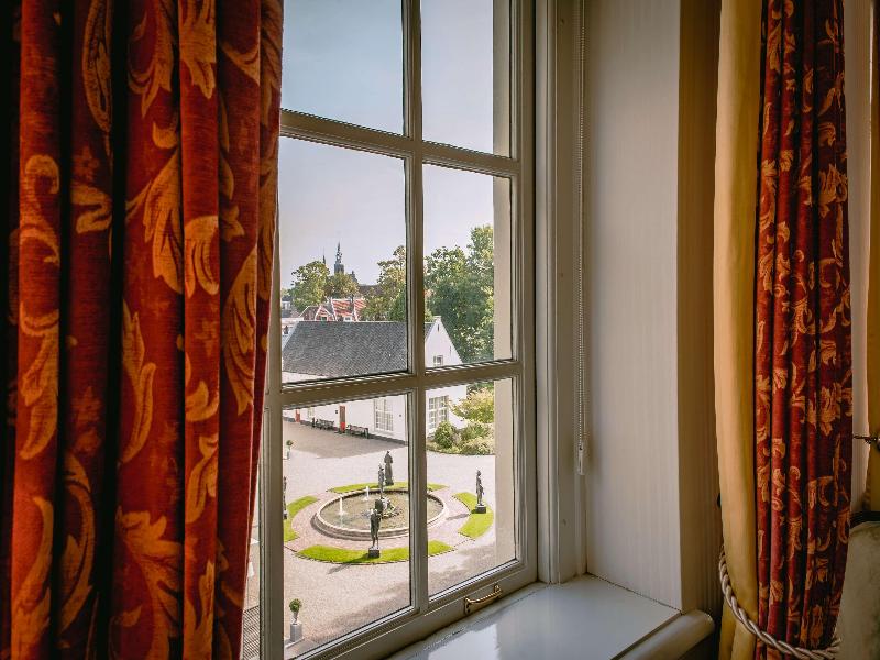 Grand Hotel Karel V, WorldHotels Luxury image