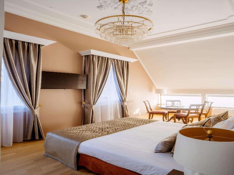 Grand Hotel Karel V, WorldHotels Luxury image