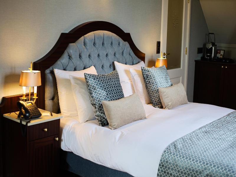 Grand Hotel Karel V image