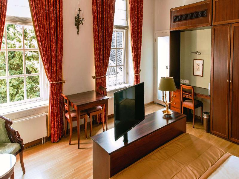 Grand Hotel Karel V image