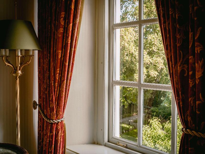 Grand Hotel Karel V image
