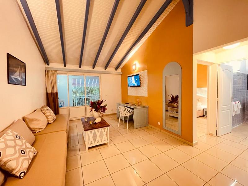 Tropicana Suites — photo 80