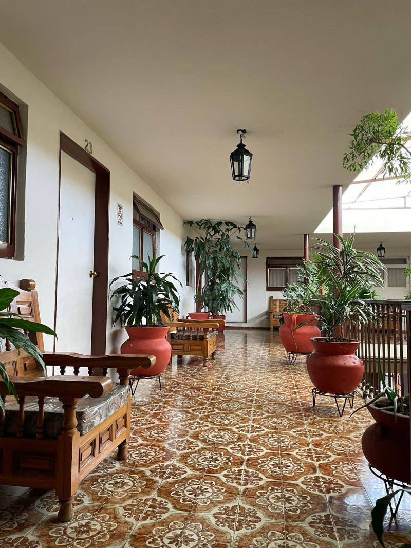 Lobby & Reception