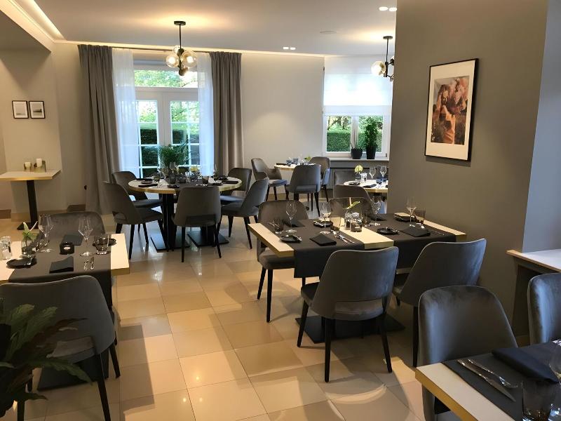 Ha Tel Restaurant Beim Schlass image