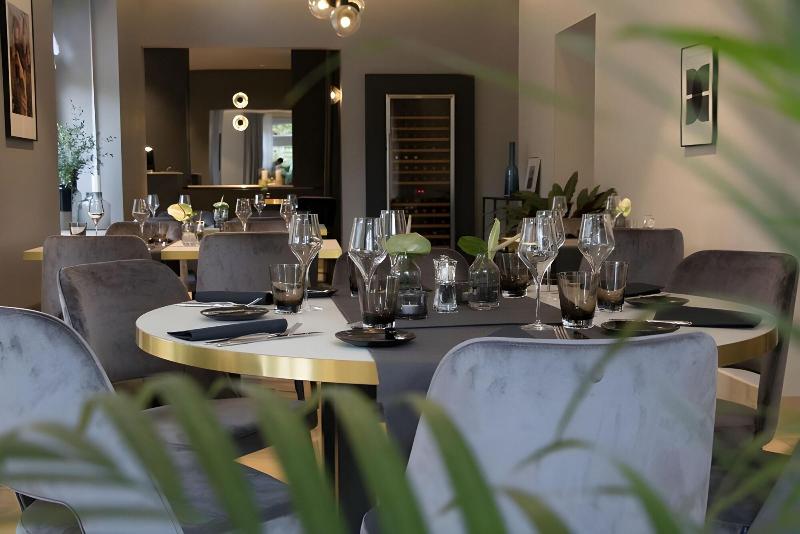 Ha Tel Restaurant Beim Schlass image