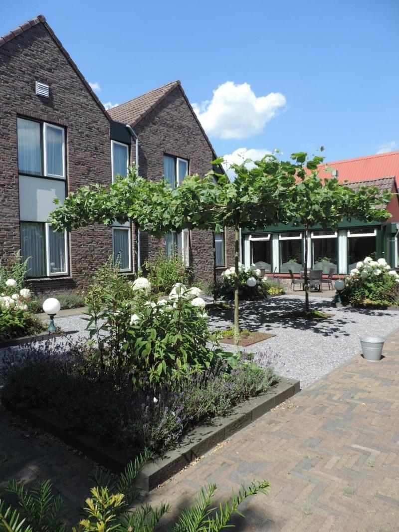 Hotel Ekamper image
