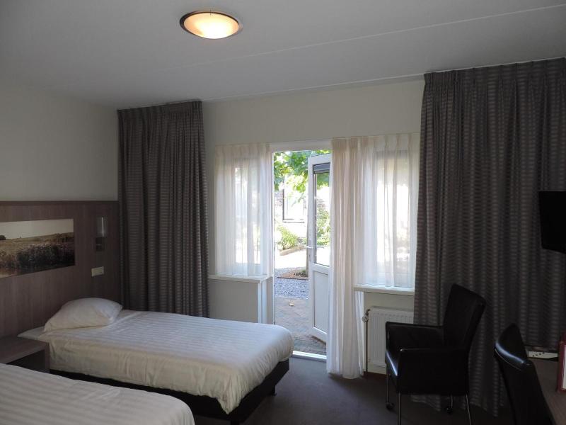 Hotel Ekamper image