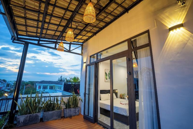Beach Palm Villa Hoi An image