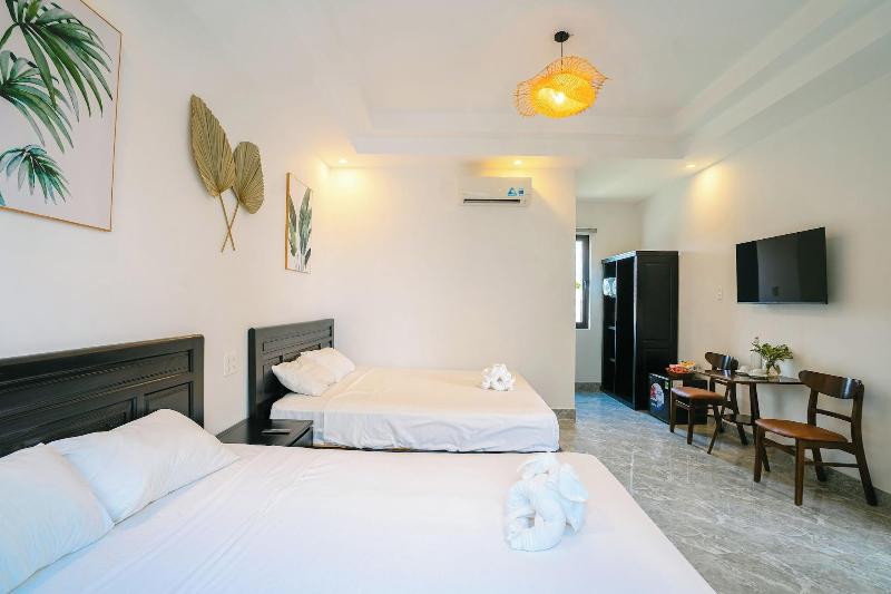 Beach Palm Villa Hoi An image