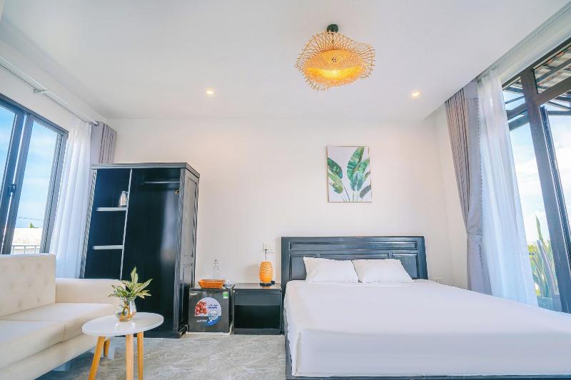 Beach Palm Villa Hoi An image