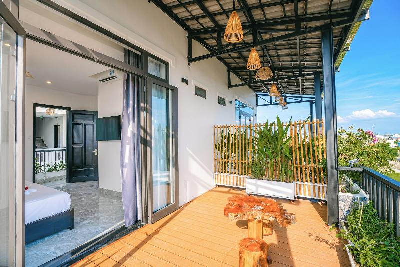 Beach Palm Villa Hoi An image