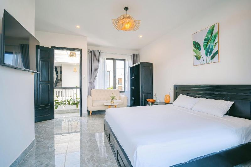 Beach Palm Villa Hoi An image