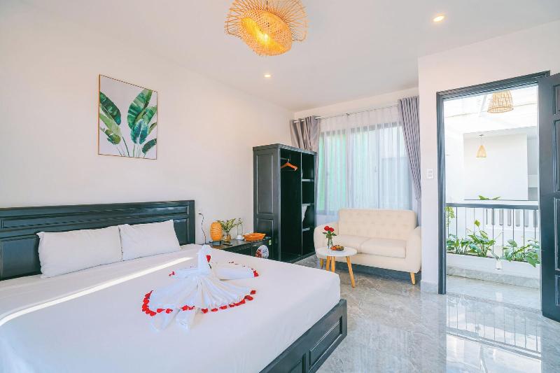 Beach Palm Villa Hoi An image