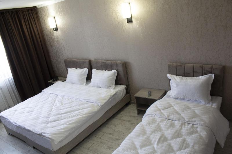 Artist Regency Hotel image