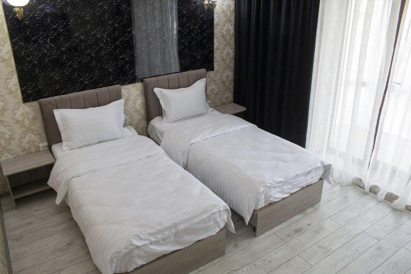 Artist Regency Hotel image