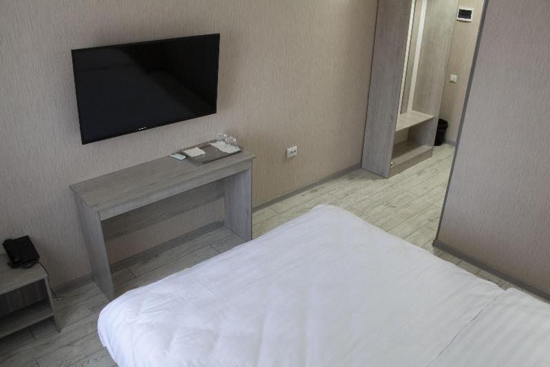 Artist Regency Hotel image