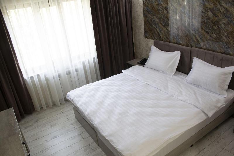 Artist Regency Hotel image