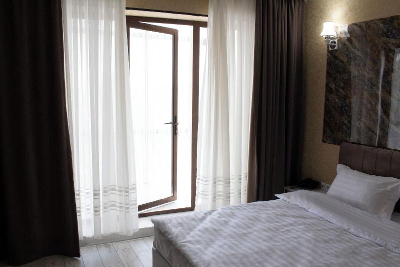 Artist Regency Hotel image