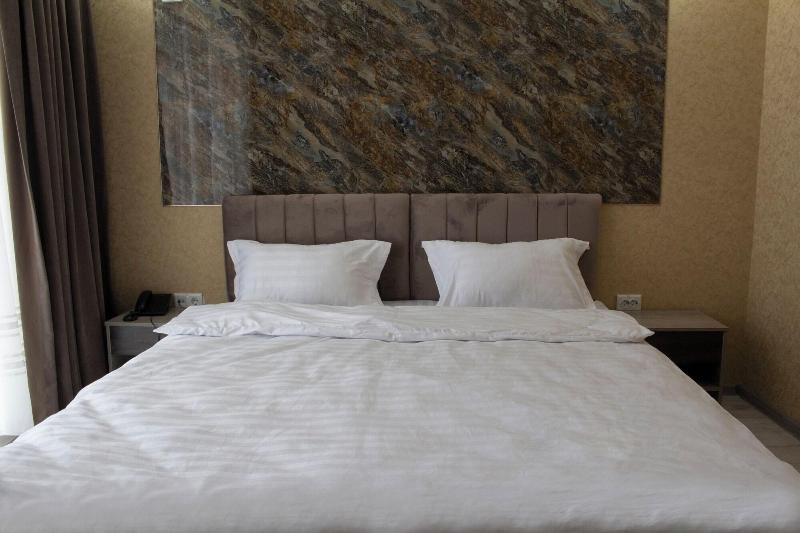 Artist Regency Hotel image