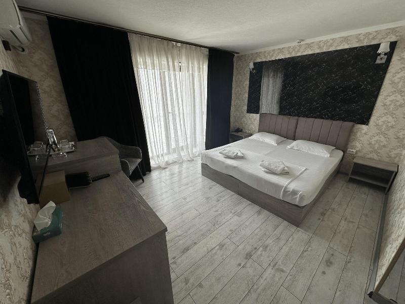 Artist Regency Hotel image