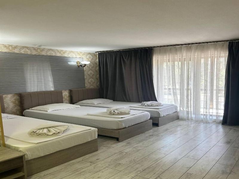 Artist Regency Hotel image