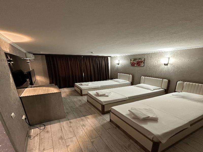 Artist Regency Hotel image