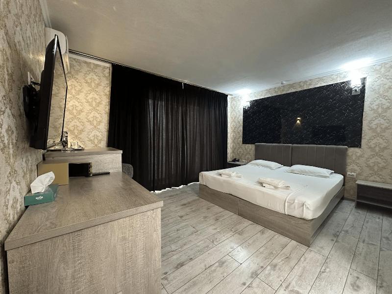 Artist Regency Hotel image