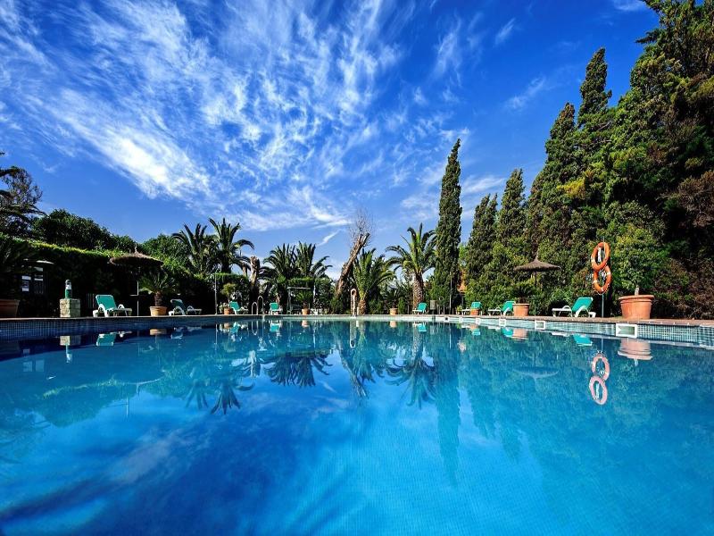 Hotel Punta Sur image