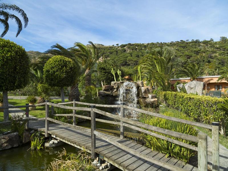 Hotel Punta Sur image