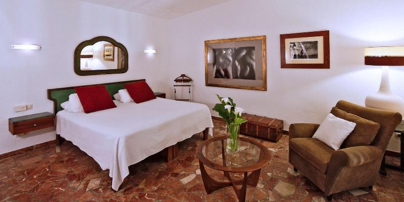 Hotel Punta Sur image