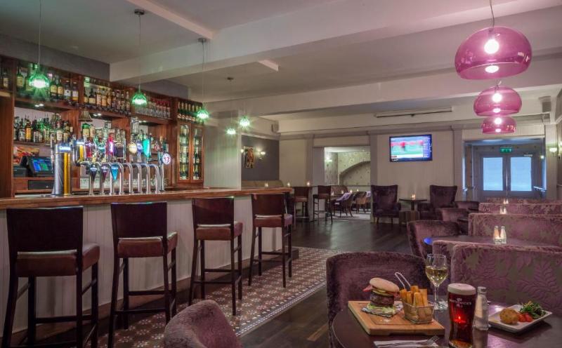County Arms Hotel 4