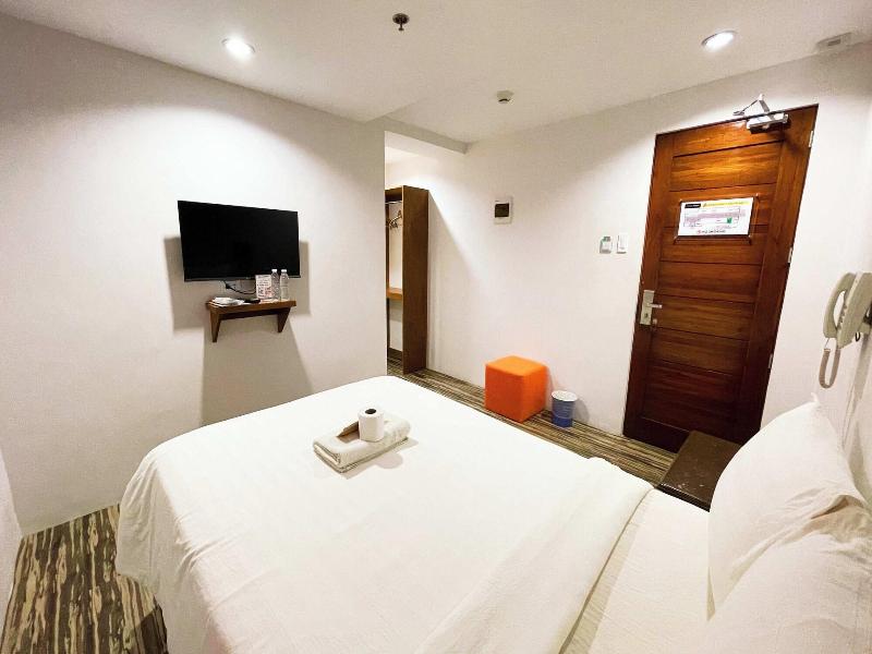 Lea Robert Hotel Angeles Pampanga image