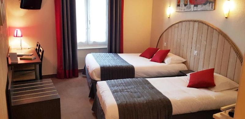 Logis Hotel Le Relais Saint-jacques — view