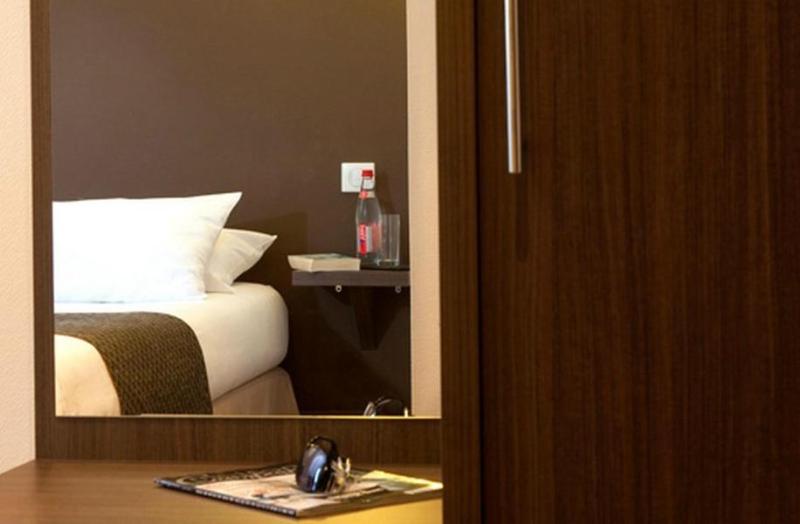 Logis Hotel Le Relais Saint-jacques — view