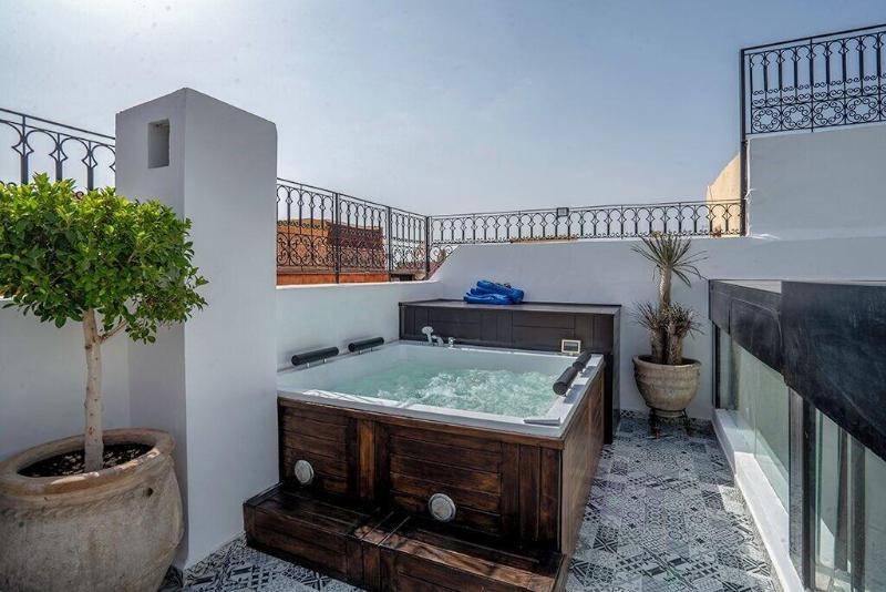 Maison Solaneos image