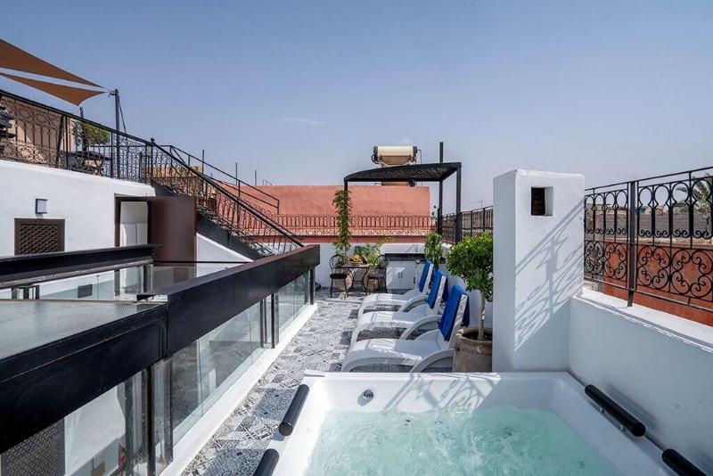 Maison Solaneos image