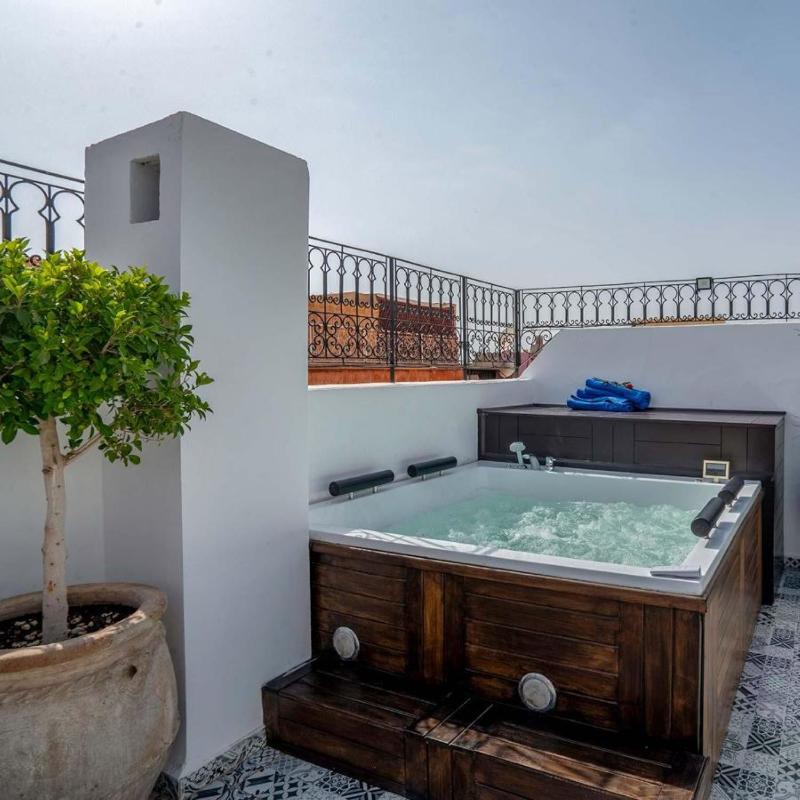 Maison Solaneos image