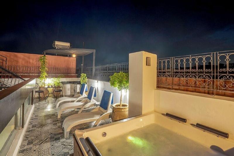 Maison Solaneos image