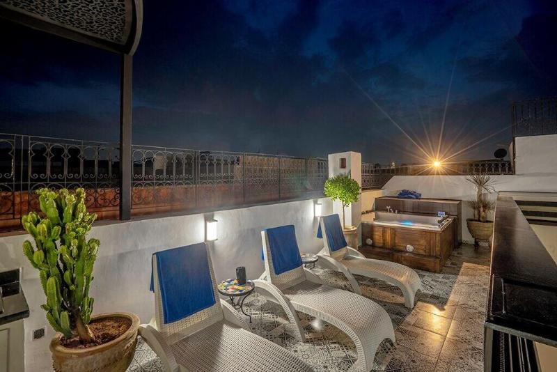 Maison Solaneos image