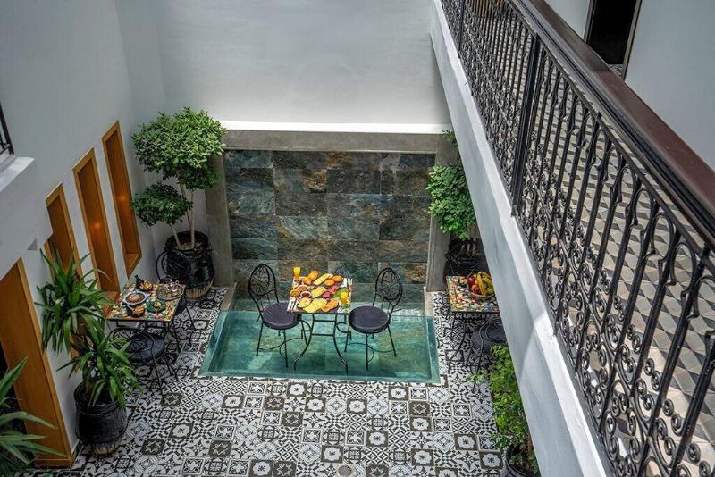 Maison Solaneos image