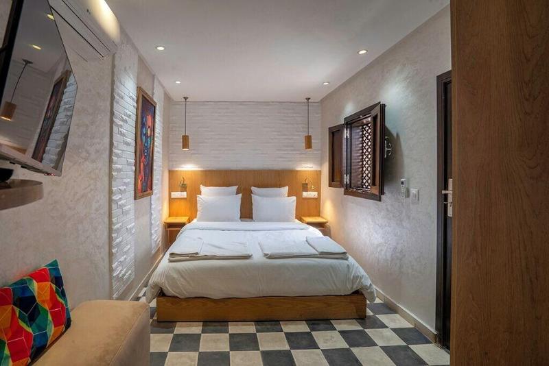 Maison Solaneos image