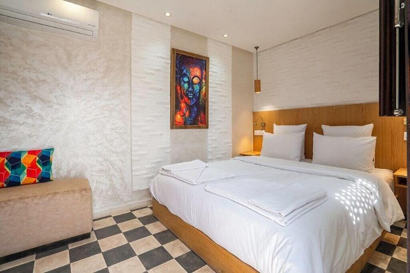 Maison Solaneos image