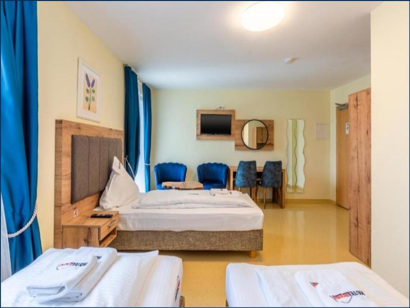 Hotel Arena image