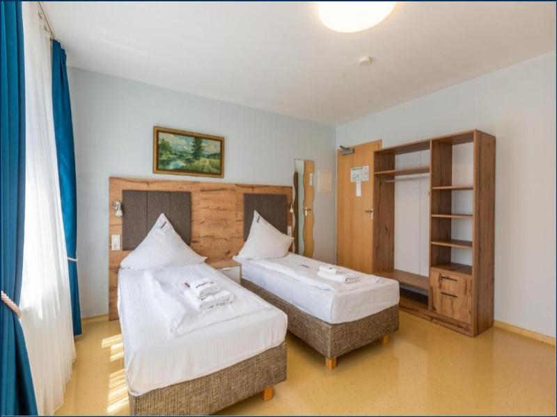 Hotel Arena image
