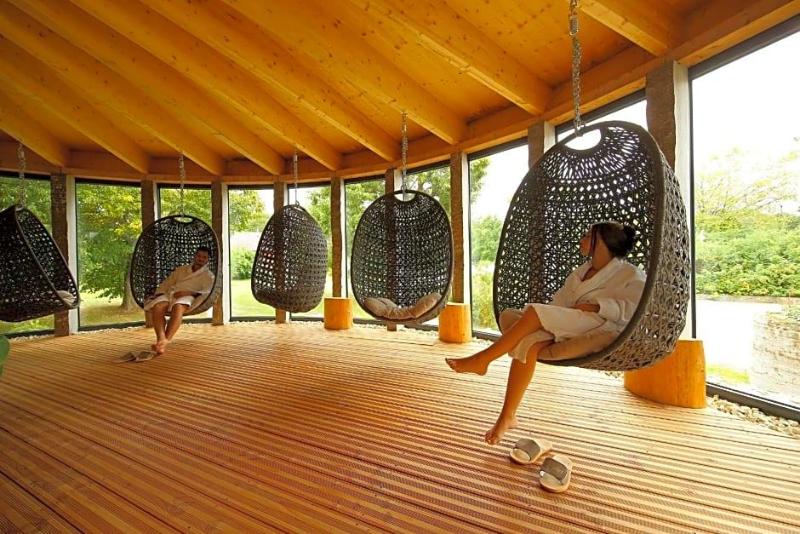 Mawell Resort image